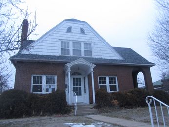 515 32nd St, Sioux City, IA 51104 