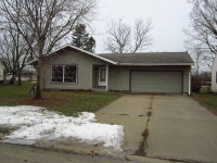 628 14th Street Pl, Nevada, IA 50201 