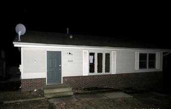 3529 Dean Ave, Des Moines, IA 50317 