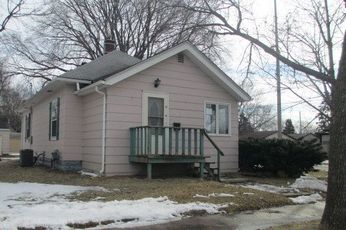 545 Dundee Ave, Waterloo, IA 50701 