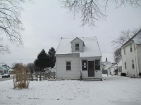 138 S Hazelwood Ave, Davenport, IA 52802 