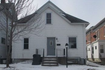 1010 Wellington St, Waterloo, IA 50701 