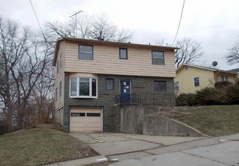 4207 Timber Lane, Des Moines, IA 50317 