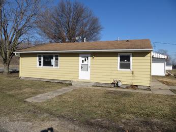 317 W 22nd St, Madrid, IA 50156 