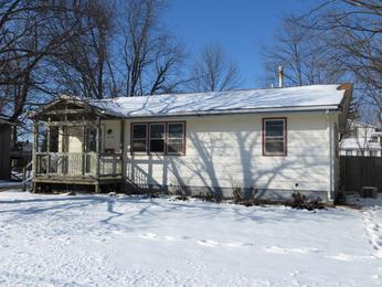 1616 Rapids St, Adel, IA 50003 