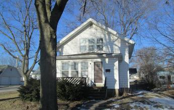 501 Hall Ave, Lowden, IA 52255 