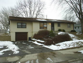 1113 N Willow St, Avoca, IA 51521 