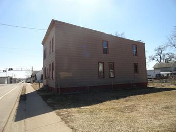 508-510 N Marquette, Davenport, IA 52802 