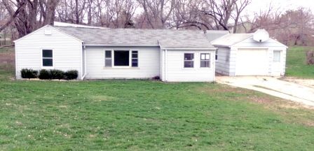 118 Northwood Dr, Hiawatha, IA 52233 