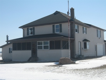 1317 20th Street, Lamont, IA 50650 