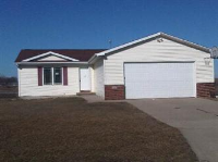 107 Main St N, Newhall, IA 52315 