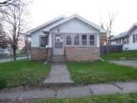 3900 13th St, Des Moines, IA 50313 