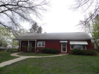 313 1st St, Kellogg, IA 50135 