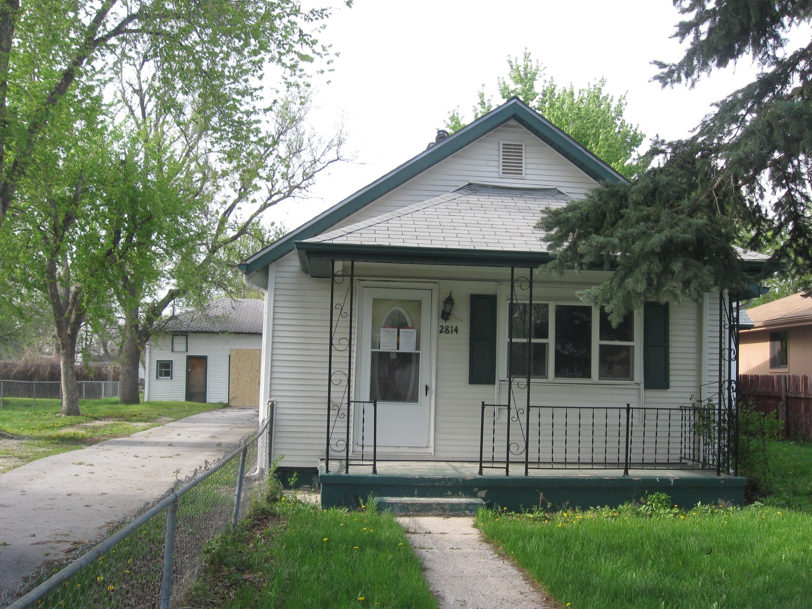 2814 Ave L, Council Bluffs, IA 51501 