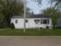521 Truman Ave, Evansdale, IA 50707 