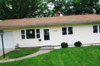 1318 W 29th St, Davenport, IA 52804 