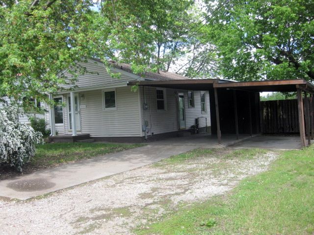 1131 NW 43rd Place, Des Moines, IA 50313 