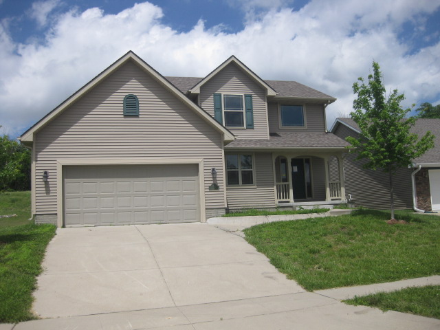 4729 Sawyer Drive, Des Moines, IA 50310 