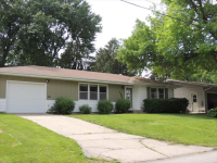 1003 E 15th Street, Newton, IA 50208 