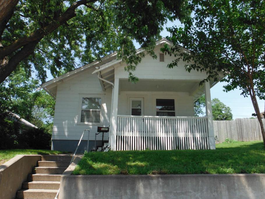 3327 Transit Ave, Sioux City, IA 51106 