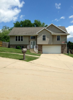 135 Jacob Ct NW, Cedar Rapids, IA 52405 