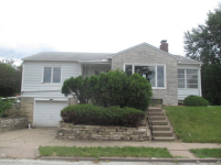 305 31st St W, Davenport, IA 52803 