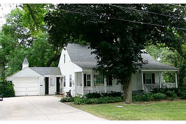 12Th, Newton, IA 50208 