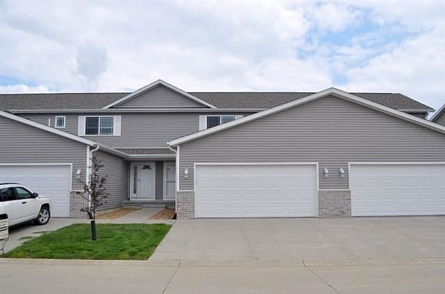 Alydar Dr., North Liberty, IA 52317 