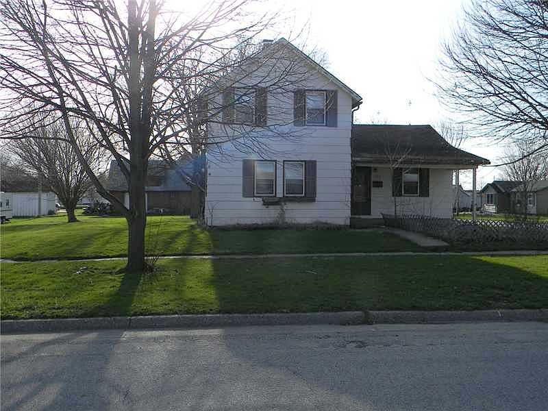 Locust St, Tipton, IA 52772 