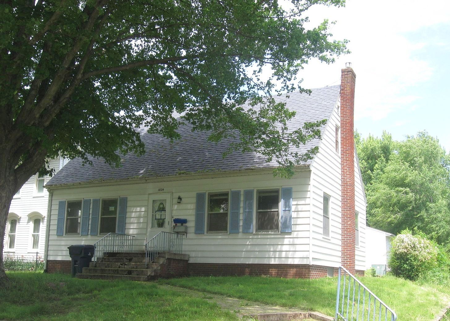 Broadway, Denison, IA 51442 