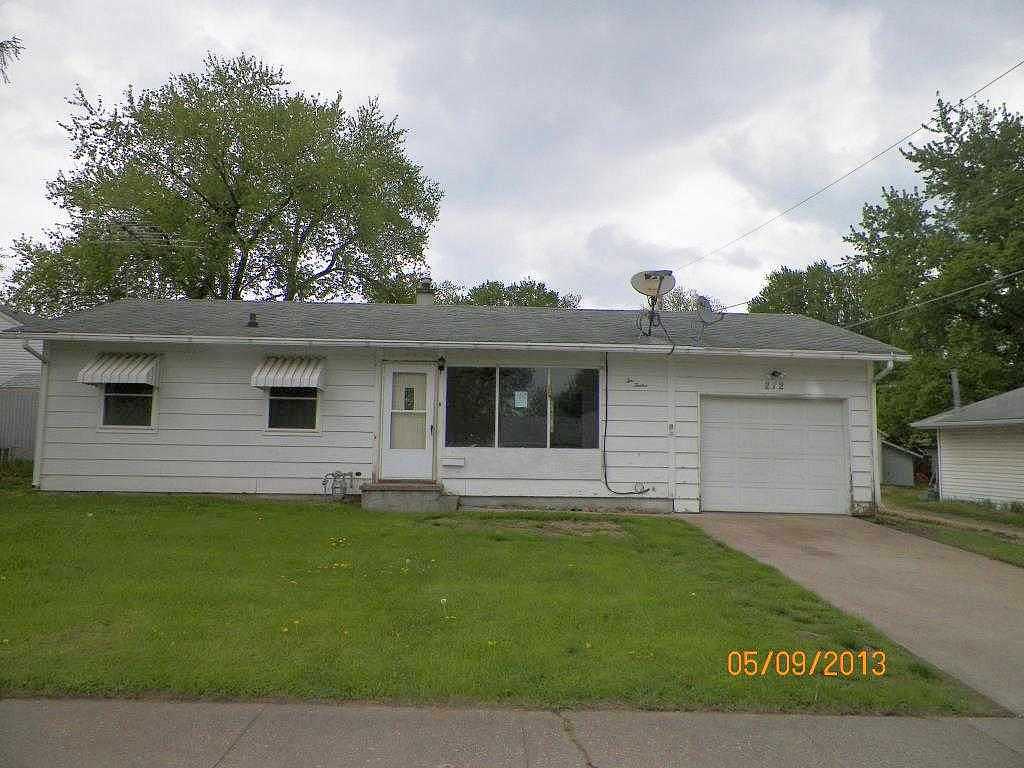 29Th N Ave, Clinton, IA 52732 