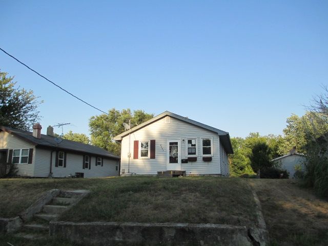 4043 3rd St, Des Moines, IA 50313 