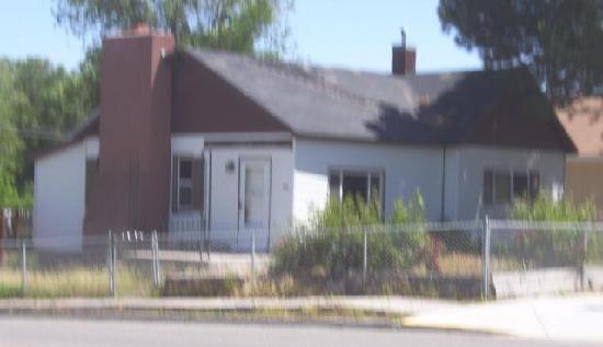 387 West 1st Avenue, Glenns Ferry, ID 83623 