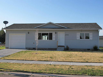 308 E Oak Street, Shelley, ID 83274 
