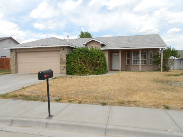270 E 15th N, Mountain Home, ID 83647 