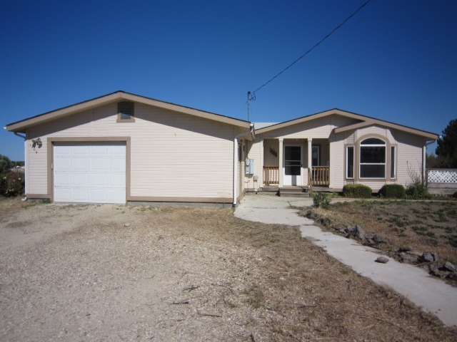 1304 E York Avenue, Nampa, ID 83686 