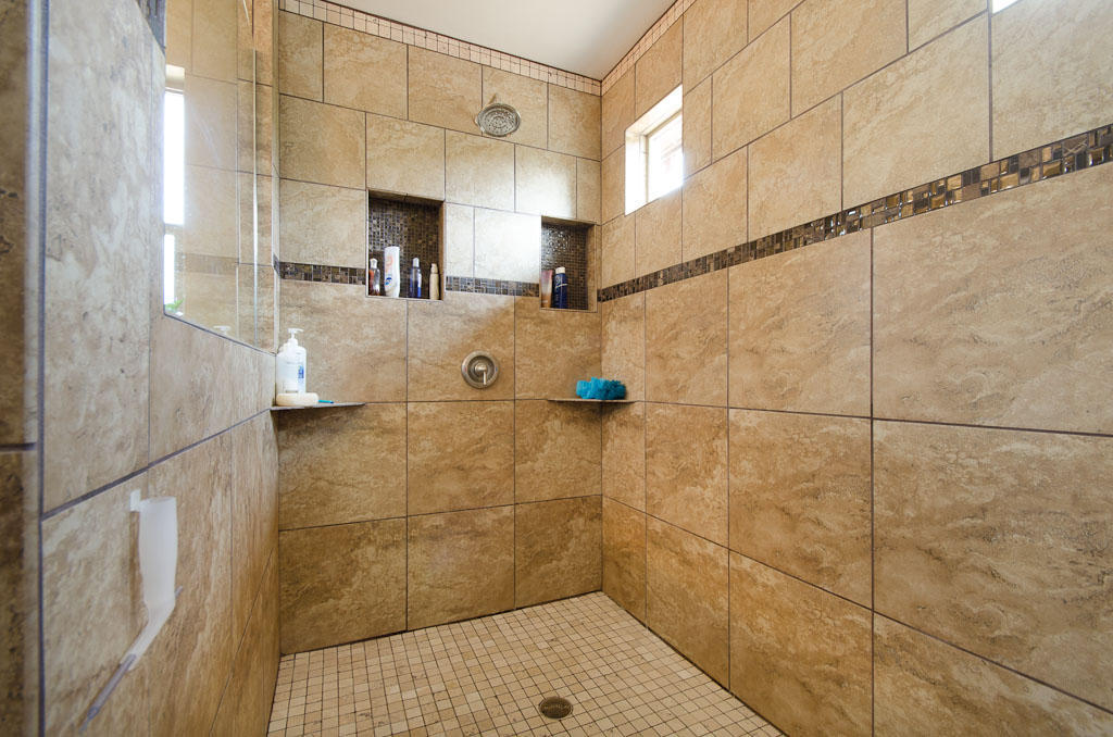 30879 N RED DELL LOOP, Athol, ID 30879 