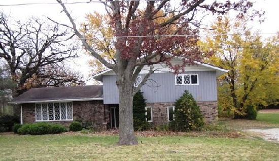 4363 West Lawn Avenue, Gurnee, IL 60031 