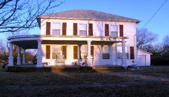309 North Sumner, Bunker Hill, IL 62014 