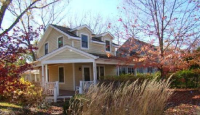 317 W Station St, Barrington, IL 60010 