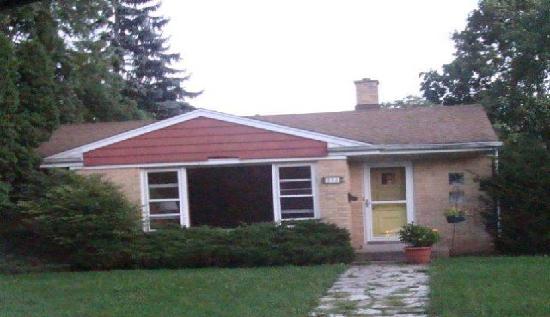 235 Lockwood Avenue, Northfield, IL 60093 