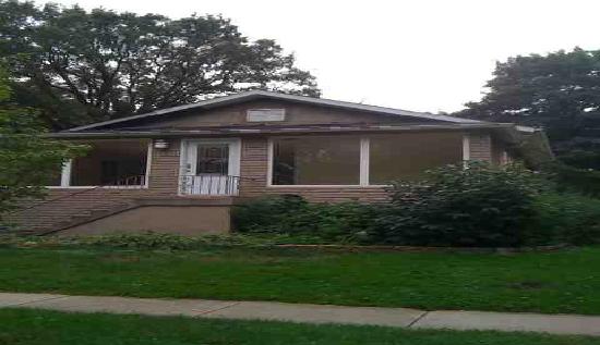 1164 Taylor Avenue, Highland Park, IL 60035 
