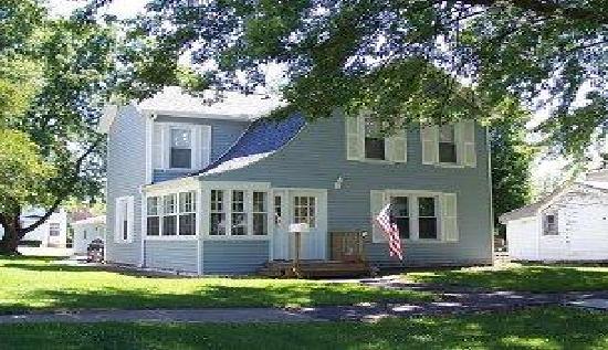 121 West Seminole Street, Dwight, IL 60420 