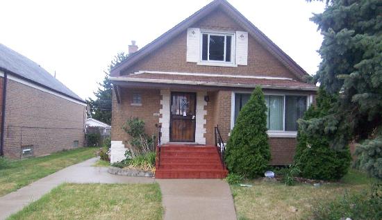 7222 South Kedzie Avenue, Chicago, IL 60629 