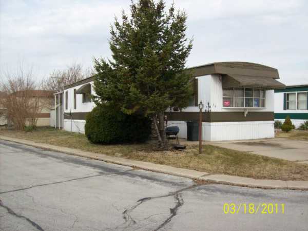 16 Patton Lane, Calumet City, IL 60409 