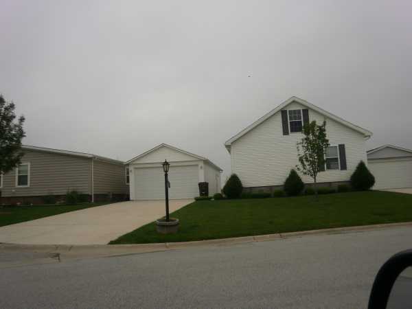 23030 S. PineHurst Dr., Frankfort, IL 60423 