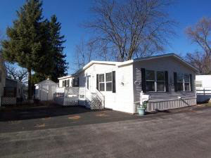 32550 North Center Lane, Grayslake, IL 60030 