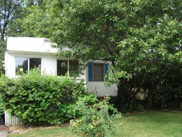 244 Coach Rd, Wheeling, IL 60090 