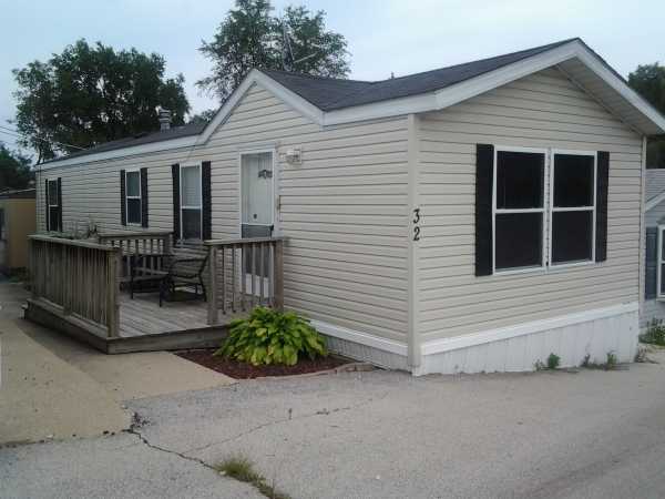 32 Elm lane, Hodgkins, IL 60525 
