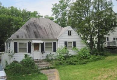 103 E Washington St, Round Lake Park, IL 60073 